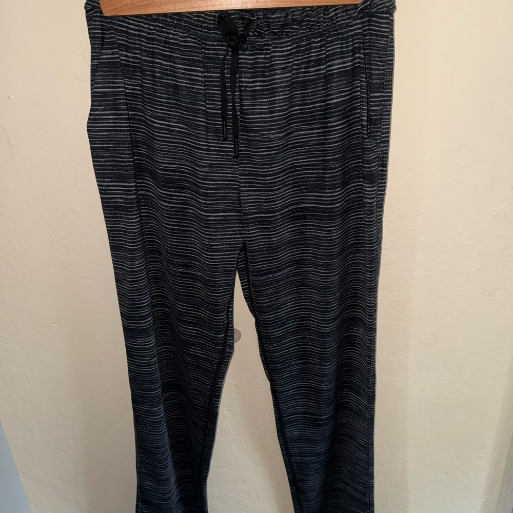 Lululemon size 6 Black and Gray Striped Lounge Pants